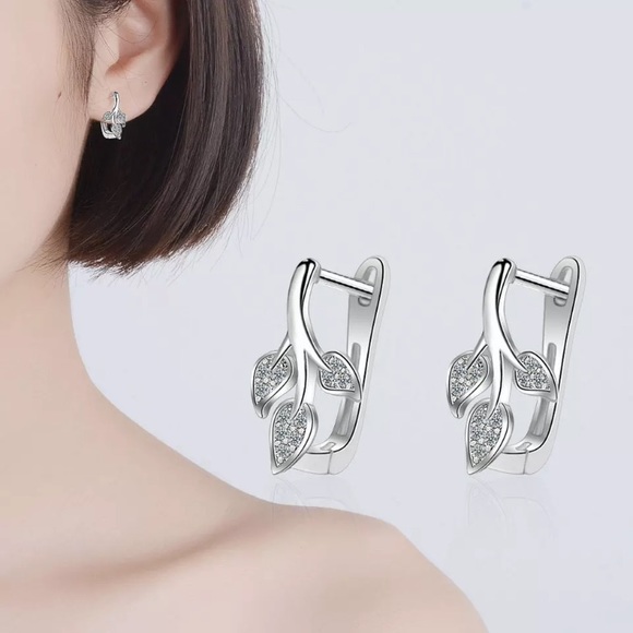 Sterling Silver 925 Leaves Earrings - Picture 3 of 3